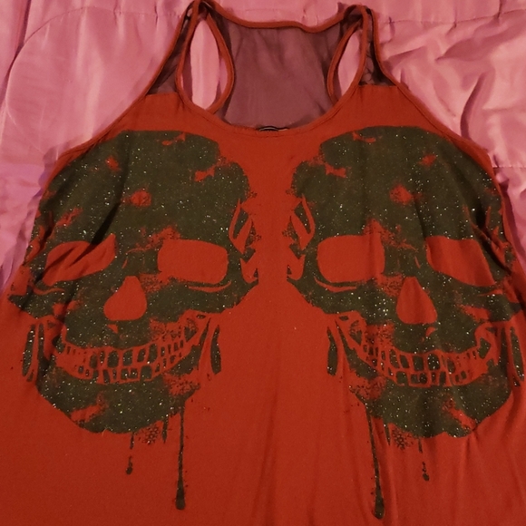 Top - Picture 2 of 3